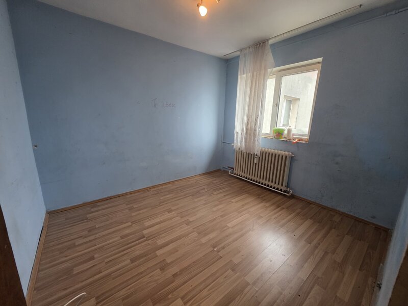 Campia Libertatii, intersectie Baba Novac, 3 minute parc IOR,,