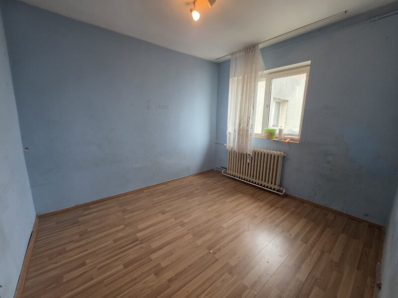 Campia Libertatii, intersectie Baba Novac, 3 minute parc IOR,,